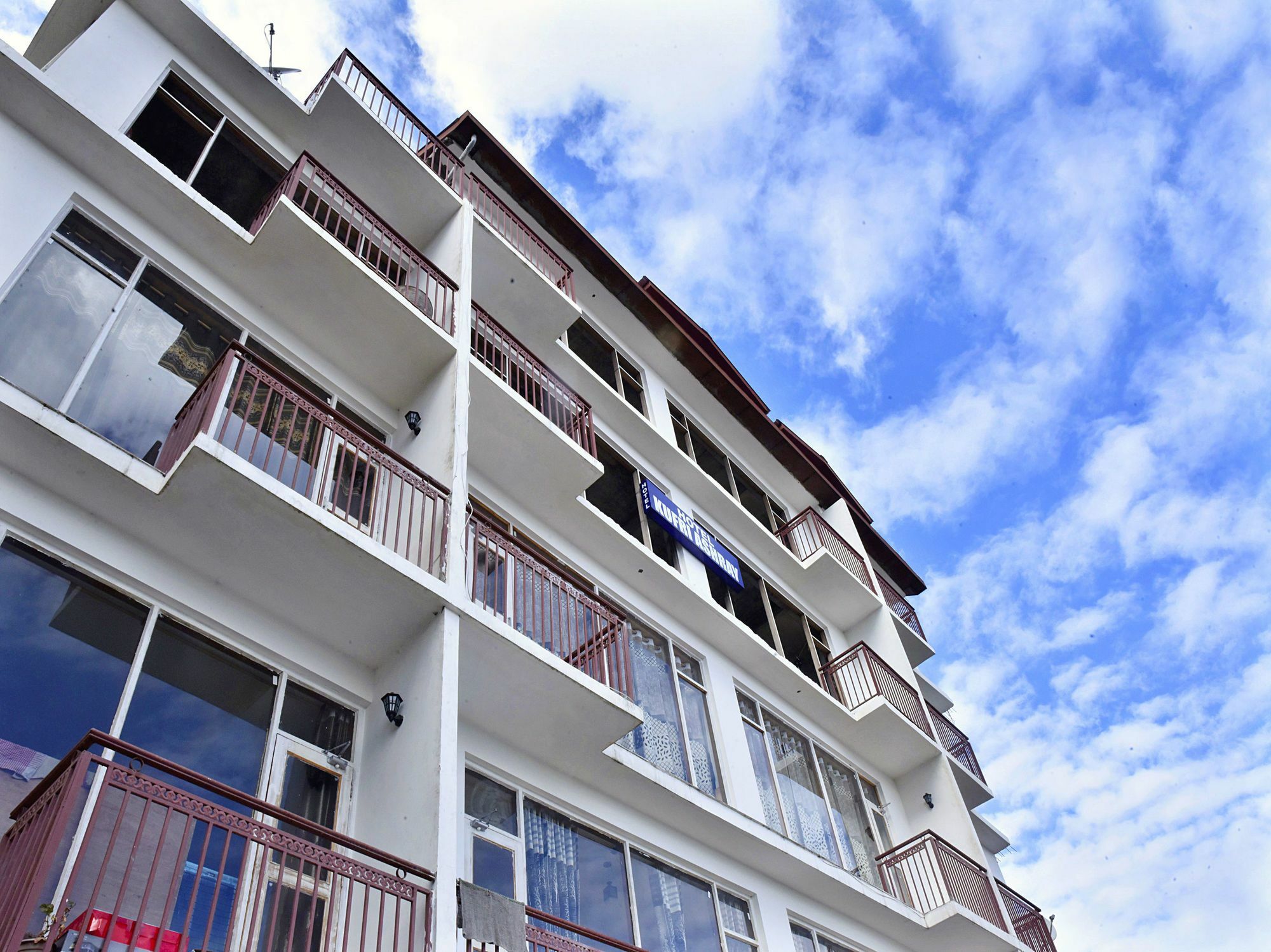 Oyo 10080 Hotel Kufri Ashray Σίμλα Εξωτερικό φωτογραφία